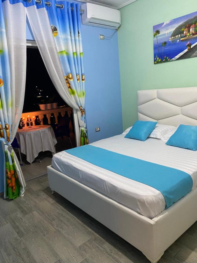 Vila Sinani Sarande Bagian luar foto