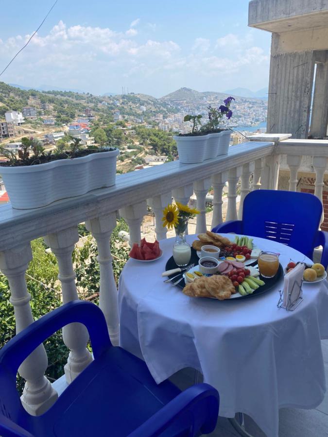 Vila Sinani Sarande Bagian luar foto