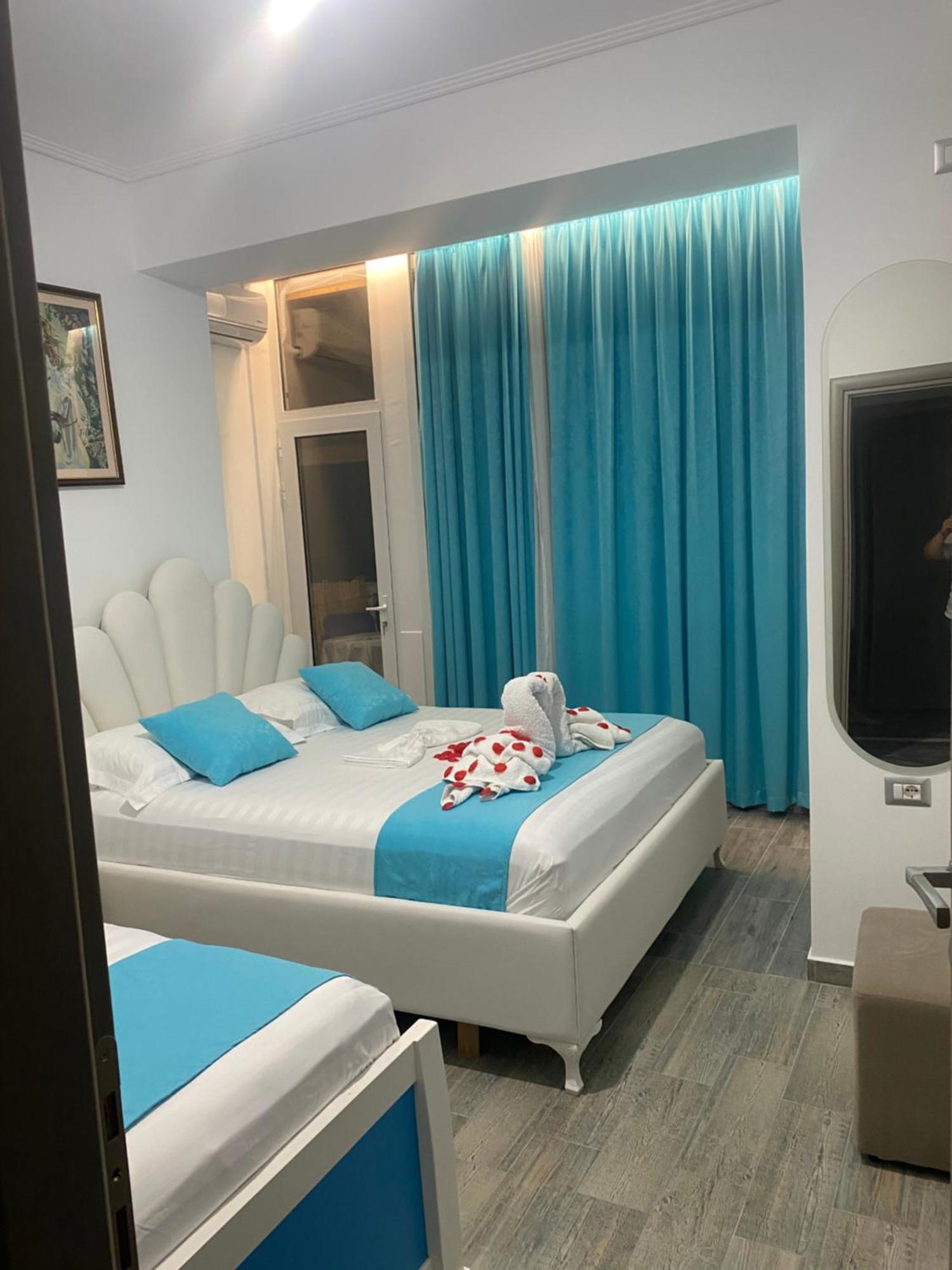 Vila Sinani Sarande Bagian luar foto