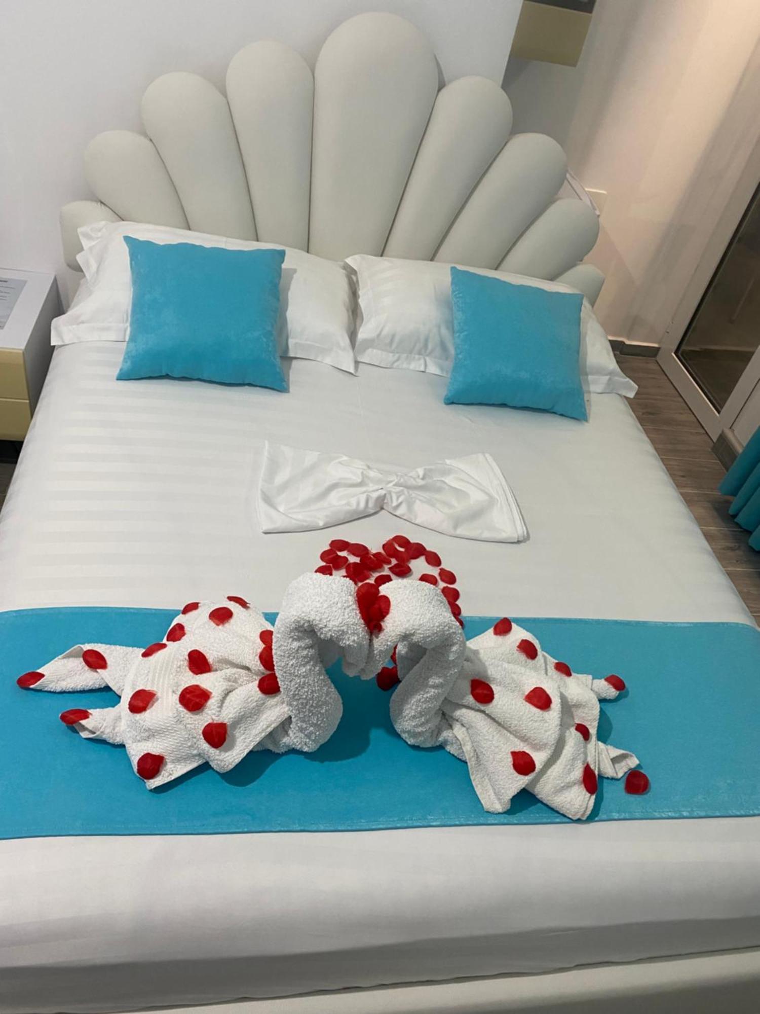 Vila Sinani Sarande Bagian luar foto